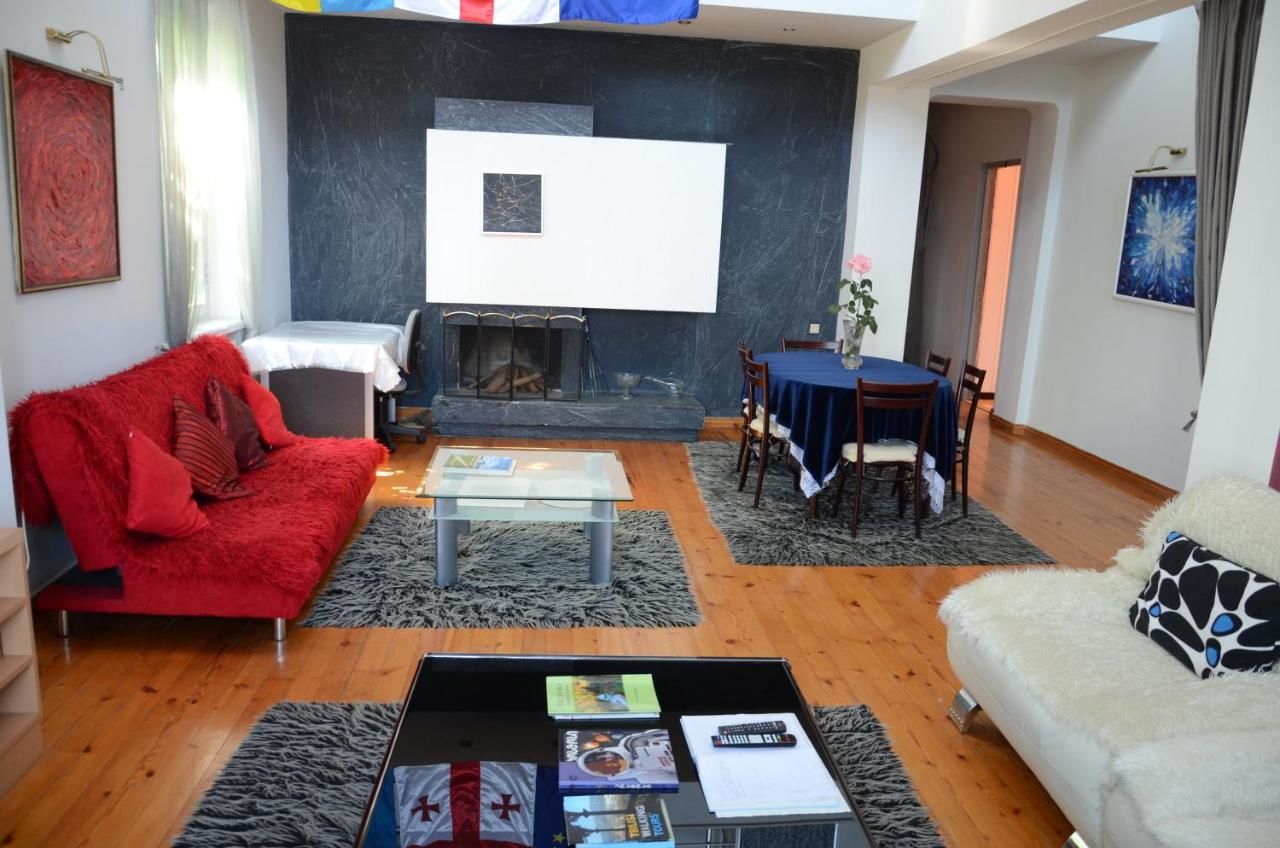 Гостевой дом Guest House Cosmos Тбилиси-4