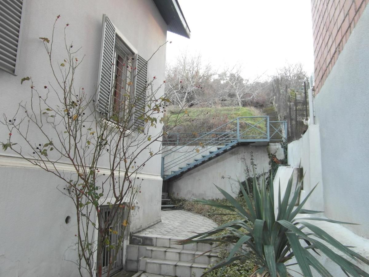 Гостевой дом Guest House Cosmos Тбилиси-40