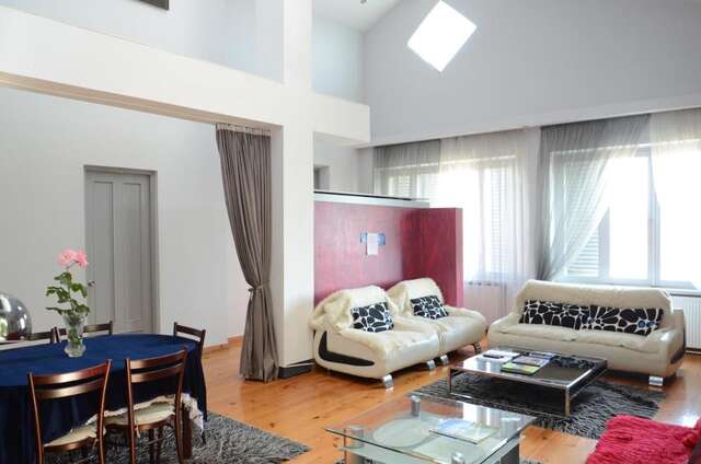 Гостевой дом Guest House Cosmos Тбилиси-13